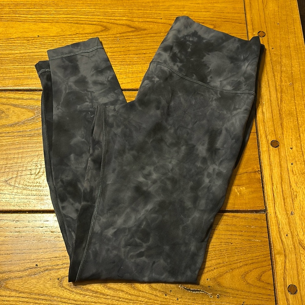 Lululemon Align High rise 28” Grey Graphite. Like new.